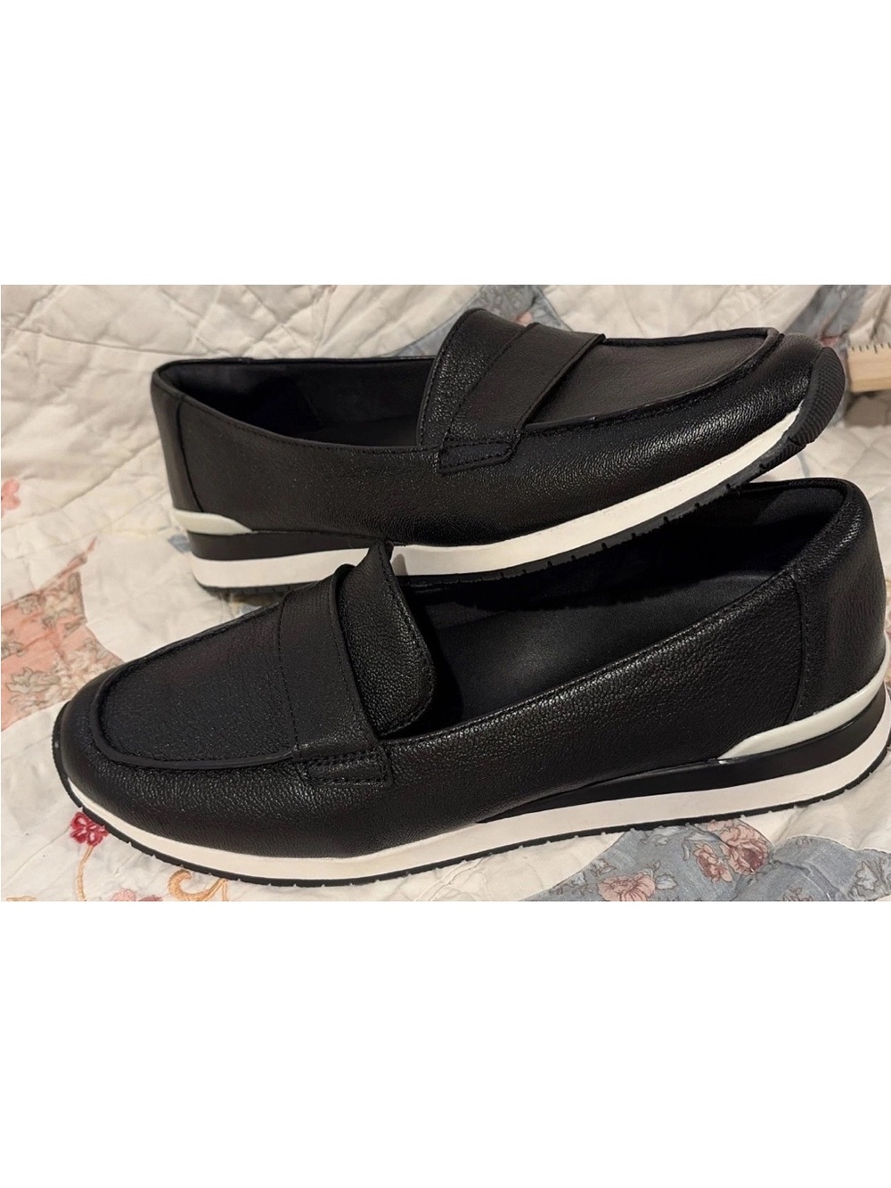 👟 Naturalizer Women's Lucy Round-Toe Penny Sport Loafers in Black Leather 10M
